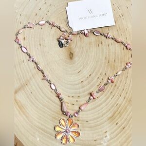 NET Worthington penalized bead necklace flower pendant